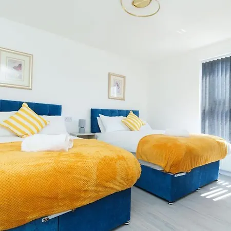 Monroe House شقة ليدز