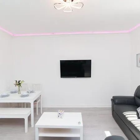 شقة Monroe House